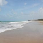 Combuco na Baixa Temporada: Vantagens, Clima e Dicas para Economizar na Sua Viagem